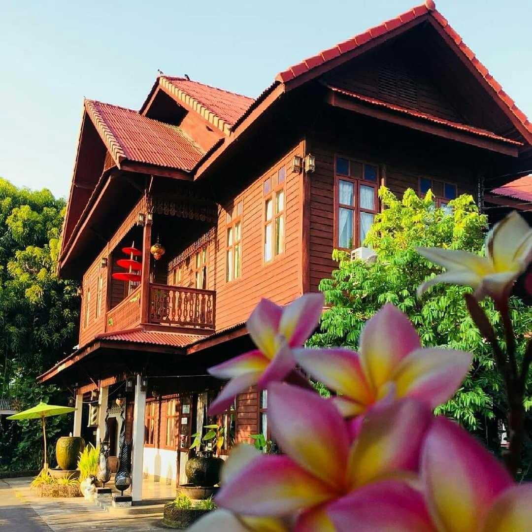 Baan Sithepaban Guesthouse Пхітсанулок Екстер'єр фото